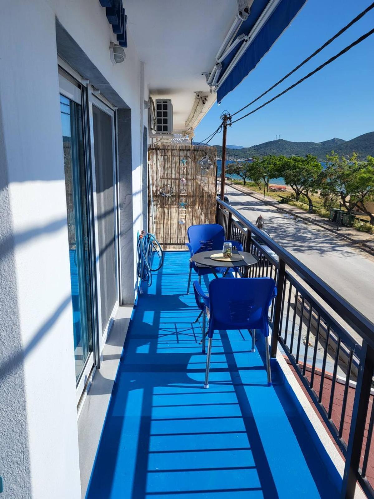 Apartamento Upper Deck Apt. Néa Péramos Exterior foto